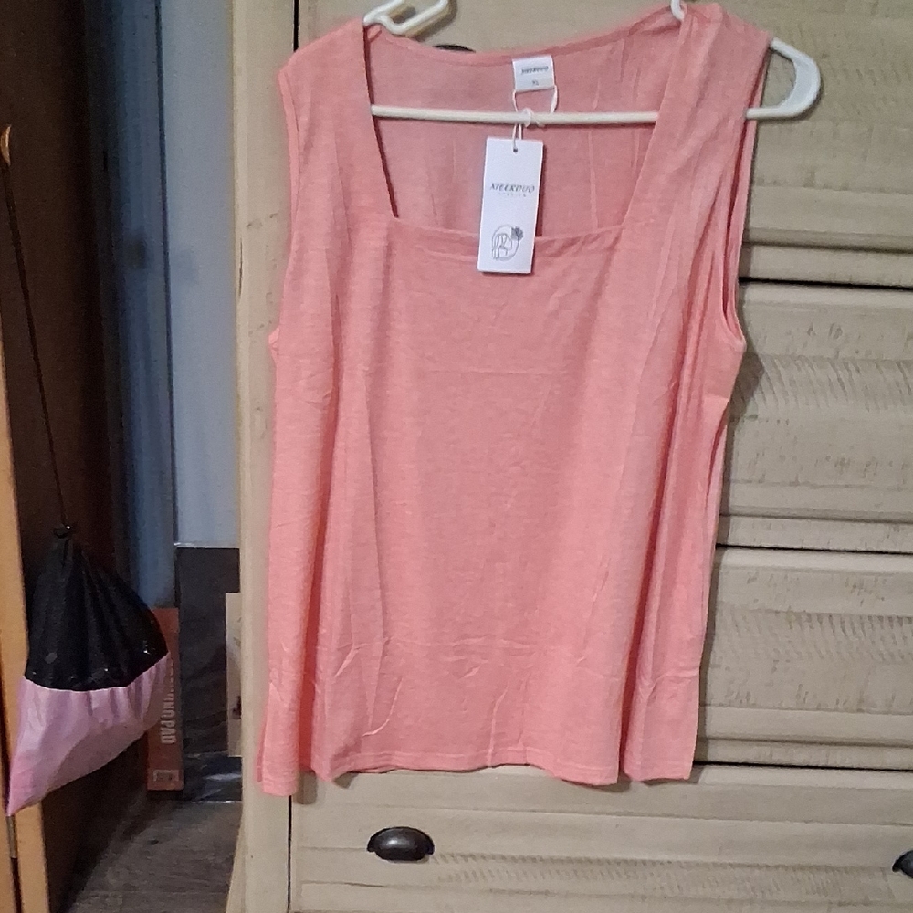 Apt. 9 Peach Tank Top Never Worn